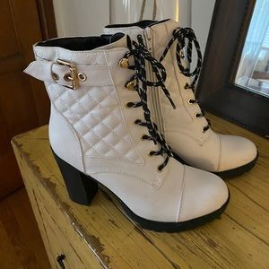GUESS White Lace up Boots